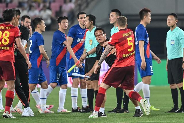 约基奇35+22+17掘金力克国王 雄鹿大胜热火
